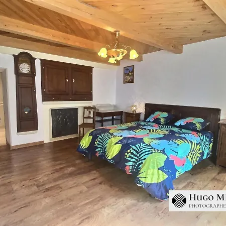 Les Volets Bleus Holiday home La Chapelle-aux-Bois