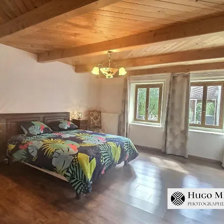 Les Volets Bleus Holiday home La Chapelle-aux-Bois