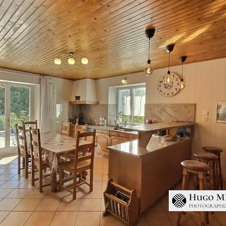 Les Volets Bleus Holiday home La Chapelle-aux-Bois
