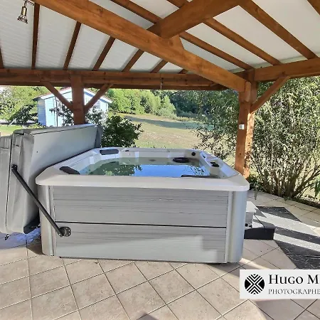 Holiday home Les Volets Bleus