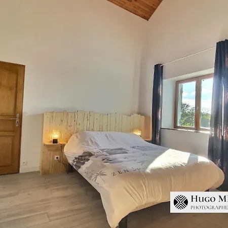 Les Volets Bleus Hébergement de vacances *