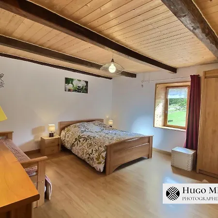 Les Volets Bleus Hébergement de vacances