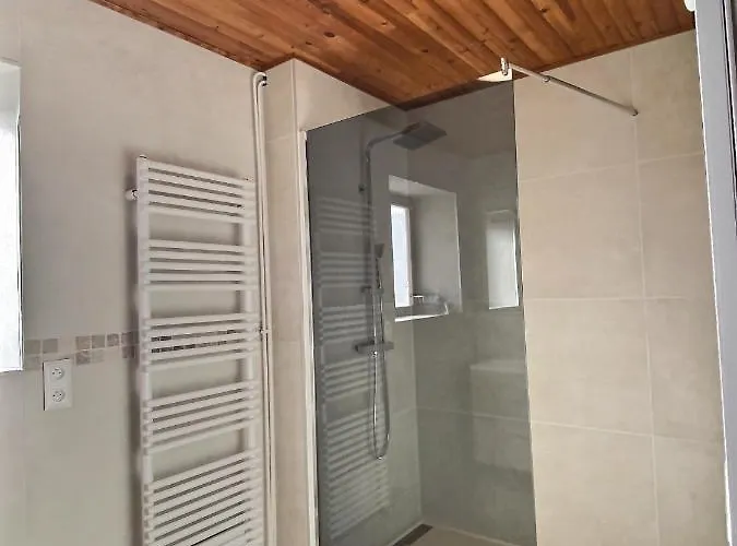 Les Volets Bleus La Chapelle-aux-Bois